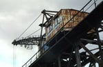 Der Kran Nr.2 der Rheinischen Kohlenumschlags AG (vorm.Rheinische Kohlenumschlages AG) im Klybeck Hafen, 2001