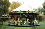Die Herbstmesse in Basel auf der Rosental-Anlage mit der Resslirytti im Jahre 1984