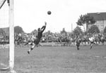 Der FCB-Torhüter Paul Wechlin während des Spiels FC Base l- FC Nordstern (2:0) im Stadion Landhof im April 1943