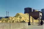 Das grosse Schwefellager im Auhafen, 1963