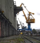 Krananlagen und Silos der RHENUS (vorm.NEPTUN) im Hafenbecken 1, 2010