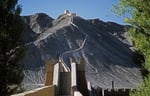 Chinesische Mauer bei Yiayugan, Provinz Gansu, VR Cina
