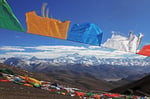 Pang-Pass (5.150 m) mit Blick zu den Achtausendern der Himalaya Hauptkette, Tibet