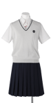 川島中学校女子夏制服(夏ベスト着用)