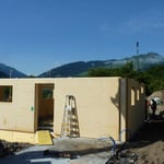 Montage der Holzelementen.