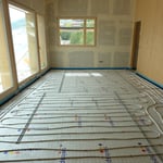 Bodenisolation und -heizung Frühjahr 2015.