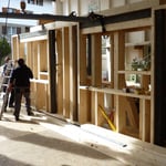 Holzelemente in Produktion. 