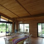 Lames de bardage châtaignier rabotée profil mi-bois 