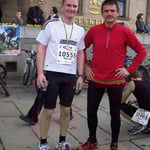 Alexander mir Marcel Peschel von den "Dresdner Duchläufern" ...