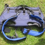 Schulterriemen geöffnet