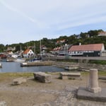 Der kleine Hafen von Vang, wo wir vorübergehend wohnen.