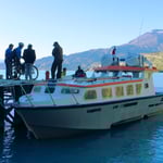 Die Motorbootfähre nach Candelario Mancillo nimmt nur Wanderer und Radfahrer mit.