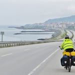 Mässiger Verkehr auf der Schnellstrasse, mit Betonung auf "Schnell" . . .