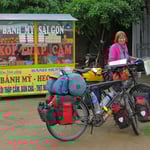 Wer sucht, der findet: hier werden gluschtige Sandwiches mit Entenbrust gefüllt, sehr lecker.