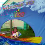 An der Grenze bekommen wir ausführliches Infomaterial. Das ist uns in diesem Umfang noch nie passiert.