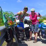 Rodrigo aus Brasilien ist seit zwei Jahren unterwegs. Der erste Radfahrer, den wir in Mexiko treffen.