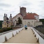 auf Burg Vranov gibts den Morgenkaffee im Besucherrestaurant