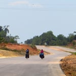 Ausbau der Ruta 45 auf vier Spuren. Die neue Strasse gehört nur uns allein.