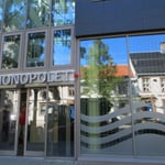 Besser gesichert als eine Bankfiliale: Vinmonopolet (Wein- und Spirituosenladen) in Trondheim.