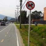 Auch in Kolumbien können die Hunde - leider - nicht lesen.