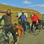 Ein Türke und zwei Spanier auf dem Weg nach Osh.