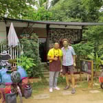 Er hat Freude an uns Radfahrern und offeriert den guten Kaffee. Thank you!