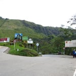 Wir fahren rechts Richtung Popayan.