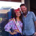 Mit der Schönheitskönigin von San Pedro - das lässt sich Pit nicht nehmen!