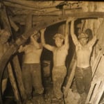 In der Mine wurde bis in die 1960er Jahre Gold, Silber und etwas Blei und Kupfer abgebaut.