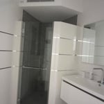 salle de bain dans la 2ème chambre