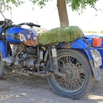 Was fuer eine altes, russisches Motorrad! Auch Ural genannt.