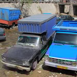 Auf dem offiziellen Parkplatz gibt es keinen Platz mehr...im Fluss schon :)