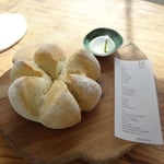 pain à partager et huile d'olive au gingembre et citron de menton