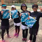 4人で血～を合わせて