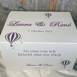 Personalisierte Erinnerungskiste aus Holz zur Hochzeit