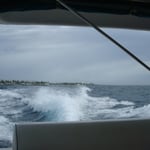 mit dem Boot die letzten Meter zum Hotel