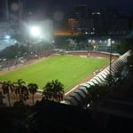 Logenplatz im Hotelzimmer auf das Spitzenspiel in Bangkok