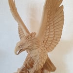 Steinadler aus Lindenholz