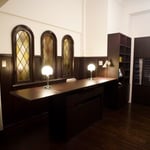 教会堂正面玄関ロビー受付カウンター