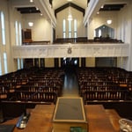 講壇から見た礼拝堂