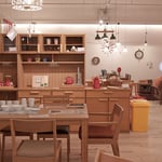 照明や雑貨も充実