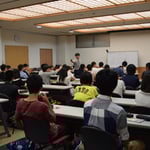 横浜校、前田塾長によるオープニング！