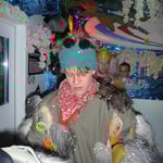 Er kann die Bikinis einfach nicht mehr sehen!