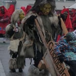 uuuus-schtiiiige bitte, bitte schtiiiiiiiged uuuuuus