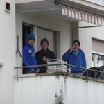 Zu dritt auf kochende Wienerli aufpassen, ist merklich einfacher...