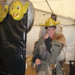 Römi, lächlä! Sös müend mer dä Kommentar vo dä Fotenä ändärä