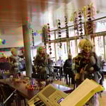 wildes Treiben bei tropischen Temperaturen