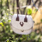 ART.NR 1005-004 LEDERHOSEN TASCHE RUND