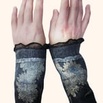 Stulpen Nr. | Wristlets No. 55  |  35 €   |   Chiffon/Merino gefilzt/felted