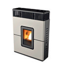 PHILO - Puissance thermique utile max. 9 kW/h - Rendement nominal 87.80% - Capacité du réservoir 27 l - Consommation horaire min. 0.70 kg/h - max 2 kg/h - Autonomie au min : 26 h au max : 9 h - Diamètre de sortie des fumées 8 cm